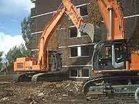 Экскаватор Hitachi ZX 180LCN-3 как средство сноса  