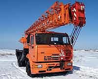 Новый клинцовский автокран многофункционален и недорог  