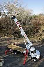 Elliot Equipment представляет новые краны на шасси грузовиков  