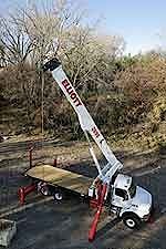 Elliot Equipment представляет новые краны на шасси грузовиков  