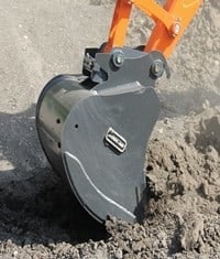 Переходник клинового замка Doosan расширил линейку систем крепления навесного оборудования  