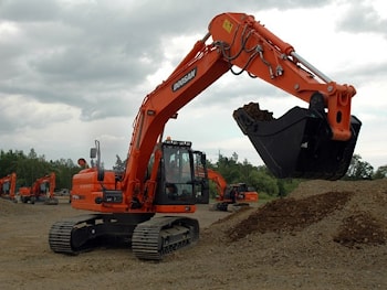 Гусеничный экскаватор Doosan DX180LC-3  