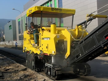 Использование новой холодной фрезы Bomag в Скопье  